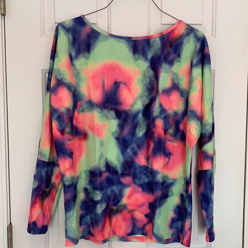 Tie Dye Short Set (L) - Picture 7 of 9